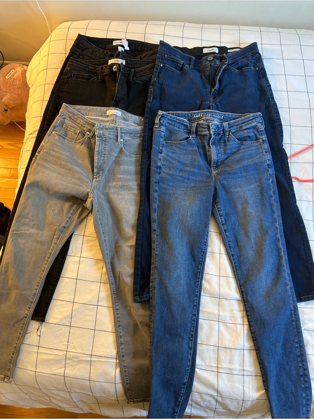 5 pairs of Skinny Jeans Bundle - 2 Blue, 2 Black, 1 Gray